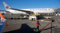 Air Canada - Boeing 767-375(ER) - C-GEOU - FIN 638 (Ex-Canadian Airlines International - Transféré chez Air Canada Rouge)